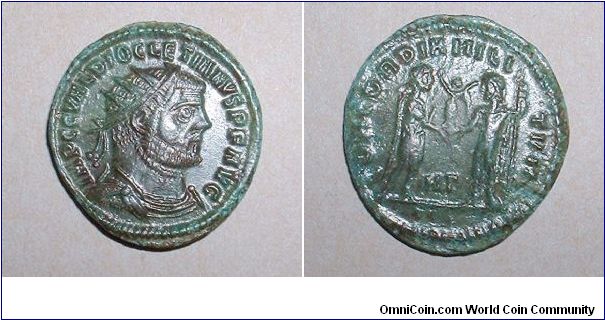 DIOCLETIAN - Post Reform Radiate. 292/296 - IMP C C VAL DIOCLETIANVS P F AVG, radiate draped bust right / CONCORDIA MILITVM, Diocletian standing right in military dress, receiving Victory on globe from Jupiter leaning on scepter, H Gamma between. Mm 21,8 grs 2,9
