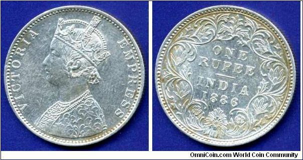1 rupee.
Victoria (1837-1901) Empress.


Ag917f. 11,66gr.