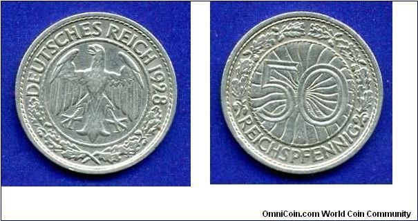 50 reichspfennig.
Weimar's republica.
(A) Berlin mint.
Mintage 43,864,000 units.


Cu-Ni.