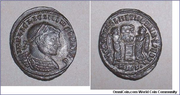 LICINIUS I - AE3. 319 AD. - Siscia mint - IMP LIC LICINIVS PF AVG, laureate cuirassed bust right / VICTORIAE LAETAE PRINC PERP, two Victories placing shield inscribed VOT/PR upon alter, ASIS in ex.