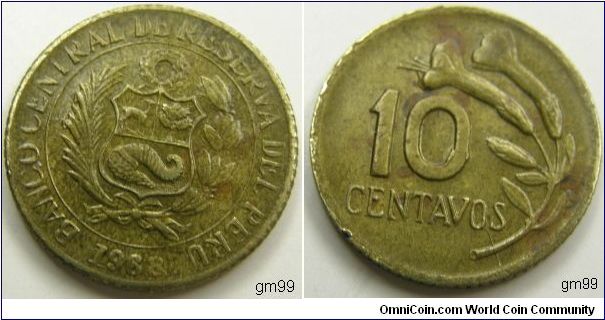 Whole coin
10 Centimos (Brass) Obverse; Wreath over arms with stalks on either side,
BANCO CENTRAL DE RESERVA DEL PERU date 1968