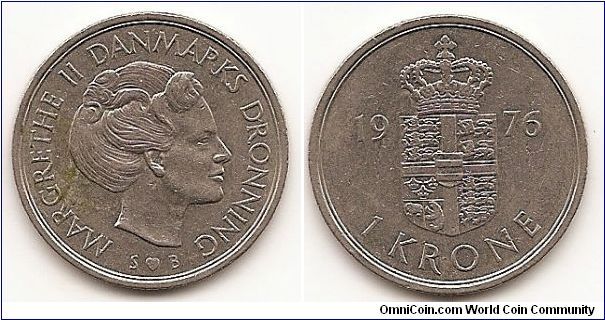 1 Krone
KM#862.1
6.8000 g., Copper-Nickel, 25.5 mm. Ruler: Margrethe II Obv:
Head right, with titles, mint mark, initials S-B Rev: Crowned and
quartered royal arms divide date, value below