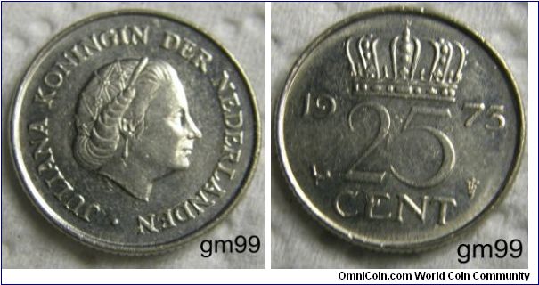 25 Cents (Nickel) : 1950-1980
Obverse: Queen Juliana right,
 JULIANA KONINGIN DER NEDERLANDEN
Reverse: Crown over legend,
 date 25 CENT