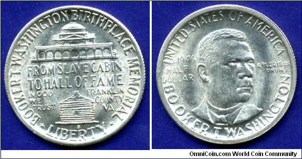 Half Dollar.
Booker Washington birth memorial.
'S'- San-Francisco mint.


Ag900f. 12,5gr.