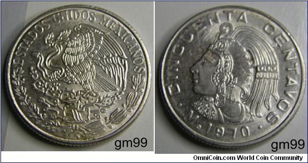 50 Centavos (Copper-Nickel) : 
Obverse: Eagle standing left on cactus, snake in beak, ESTADOS UNIDOS MEXICANOS
Reverse: Figure in Aztec headdress left CINCUENTA CENTAVOS Mo date