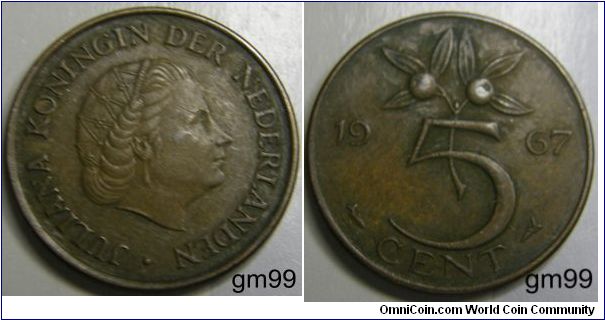 5 Cents (Bronze) : 1950-1980
Obverse: Queen Juliana right,
JULIANA KONINGIN DER NEDERLANDEN
Reverse: Two flowers above 5,
 date 5 CENTS