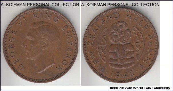 KM-12, 1942 New Zealand half penny; bronze, plain edge; somewhere between he very fine and extra fine condition.