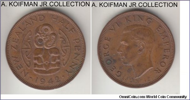 KM-12, 1942 New Zealand half penny; bronze, plain edge; somewhere between he very fine and extra fine condition.