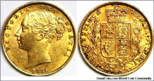 Queen Victoria (Young Head Shield), Sovereign, 1885s. 7.9881 g, 0.9170 Gold, .2354 Oz. AGW. Mintage: 1,486,000 units. Sydney Minted. Good VF.