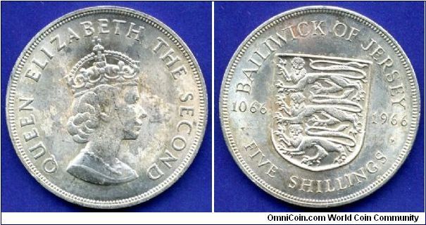 5 shillings.
'Crown of Jersey'.
Elizabeth II.


Cu-Ni.