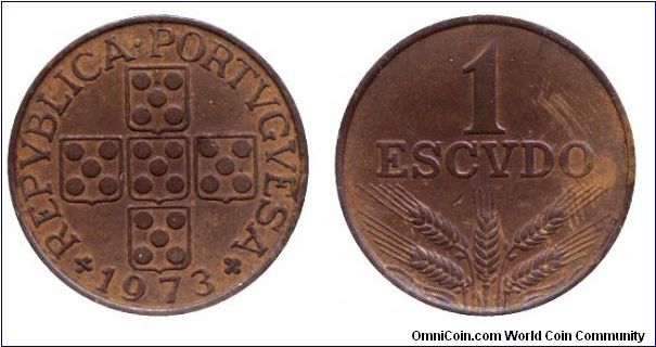 Portugal, 1 escudo, 1973, Bronze, Quinas cross.                                                                                                                                                                                                                                                                                                                                                                                                                                                                     