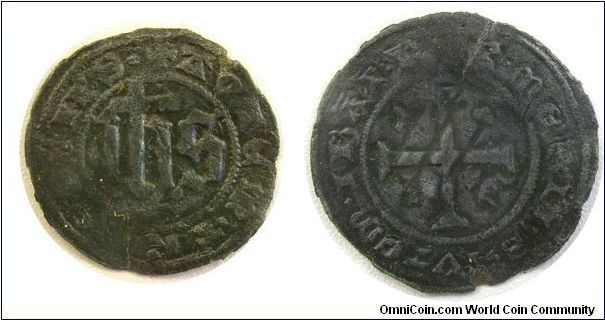 15th c Jetton.
+AVTEM.TR-B-EHS
IHS in centre
crown I-SAVTEM.IBATL-R.ME
Cross with Fleur de lis in angles
Michael Mitchiner
Jetons, Medalets & Tokens, Vol 1. No. 767.