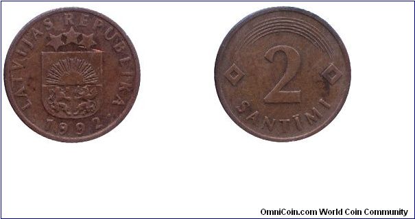 Latvia, 2 santimi, 1992, Bronze-Fe, 17mm, 1.9g.                                                                                                                                                                                                                                                                                                                                                                                                                                                                     