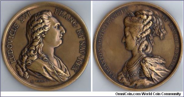 Bronze medal of Louis XVI and Marie Antoinette by Duvivier. This is a 19th century re-strike.