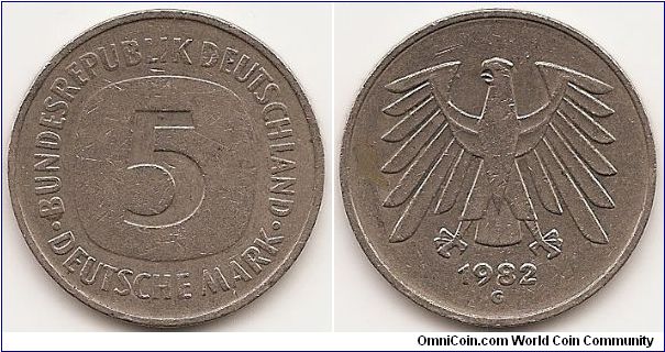 5 Mark
KM#140.1
10.0000 g., Copper-Nickel Clad Nickel, 29 mm. Obv: Denomination within rounded square Rev: Eagle above date