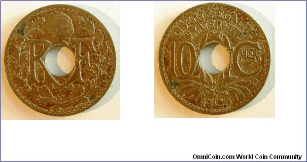 10 centimes
'Large' central hole