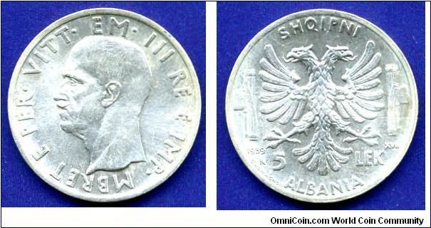 5 Lek.
Vittorio Emanuele III (1900-1946).
Italian Protectorate.
Mintage 1,350,000 units.
'R' - Roma mint.


Ag835f. 5,0gr.