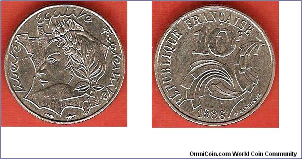 10 francs
circulation issue
Marianne and map of France
was quickly withdrawn because it looked too well as a 1/2 franc
nickel