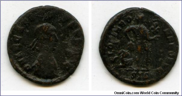 383-408ad
Arcadius
AE3
Siscia mint
DN ARCADIVS P F AVG, diademed, draped & cuirassed bust right
GLORIA ROMANORVM, emperor advancing right, seizing bound captive by the hair & carrying labarum
SIS in Ex