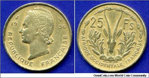 25 Francs.
Republique Francaise.
Franch West Africa.
Mintage 37,877,000 units.


Al-Br.