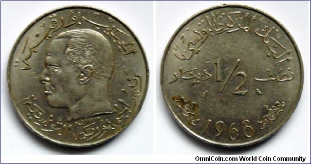 1/2 dinar.
Habib Burgiba - first president of independent Tunisia.