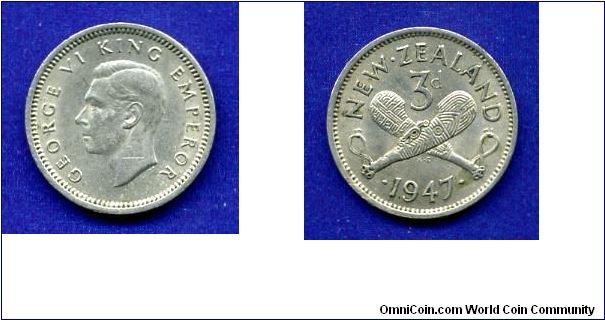 3 pence.
George VI (1937-1952) King & Emperor.


Cu-Ni.
