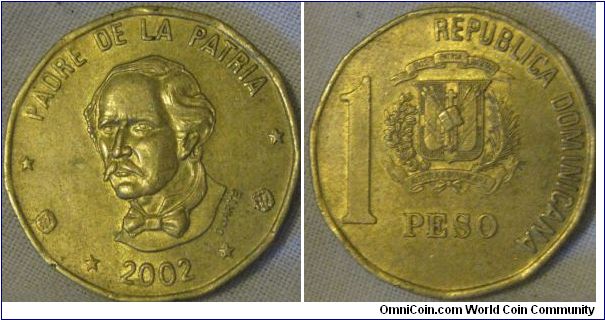 lustrous domnican republic 1 peso from 2002