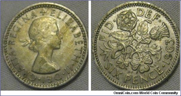 obverse has a wrong metal mix, the coin in in EF