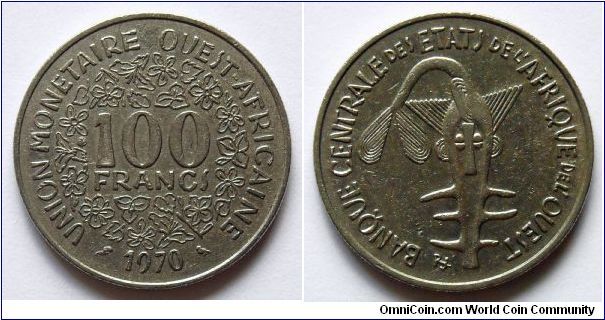 100 francs CFA.