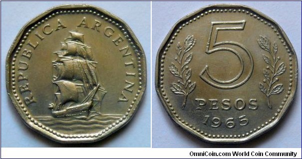 5 pesos.