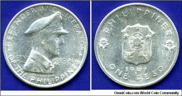 1 Peso.
American Philippines.
Defender and Liberator General Douglas McArthur.
'S'- San-Francisco mint.
Mintage 100,000 units.


Ag750f. 20,0gr.