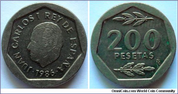 200 pesetas.
1986