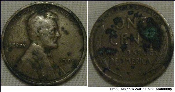 1909 Cent, first lincon cent, in fair or fine, bad verdegris on reverse but a nice date to own