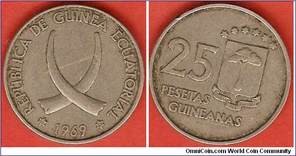 25 pesetas guineanas
crossed elephant teeth
copper-nickel