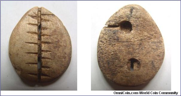 High grade Bone shell coin,Shang Dynasty,it has 24mm diameter,weight 1.5g.