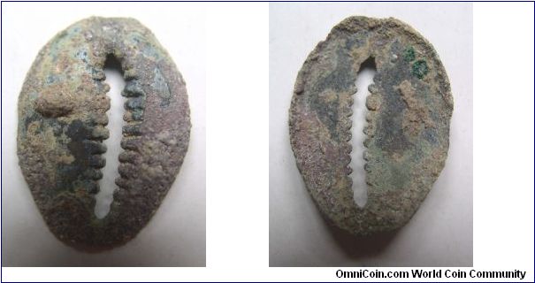 High grade Bronze shell coin,Zhou Dynasty,it has 22.5mm diameter,weight 1.4g.