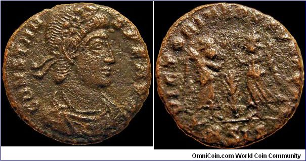 Roman Empire - Flavius Julius Constans - Born 320 AD - Died 350 AD - Ruled 337-350 AD - Weight 1,7 gr - Bronze - Size 15 mm