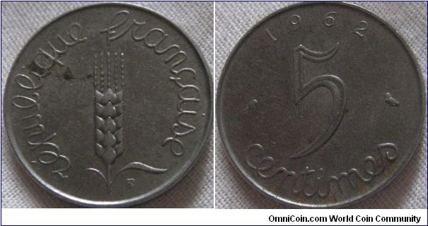 1962 EF 5 centimes, no lustre and a bit of corrosion