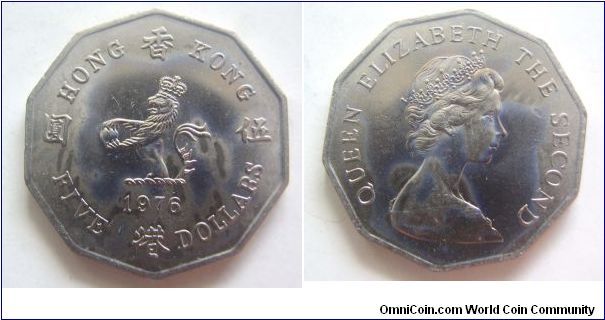 UNC grade 1976 years 5 dollars,Hong Kong,it has 30.5mm diameter,weight 10.8g.