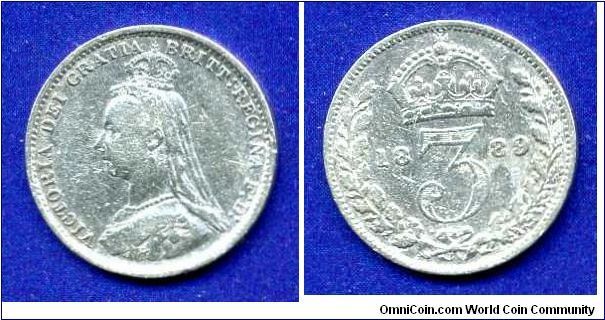 3 pence.
Victoria (1837-1901) Queen.
Jubilee Bust.
Mintage 4,591,000 units.


Ag925f. 1,41gr.