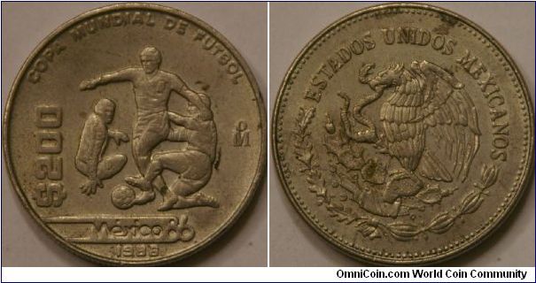 200 Pesos, World Cup Soccer, 29.5 mm, Cu-Ni