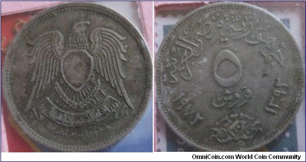 1972 5 piastres, interesting dot on the bottom of the 2 in the christian date, poosible cud