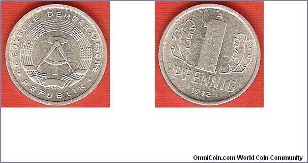 German Democratic Republic (East Germany)
1 pfennig
aluminum
(slightly smaller leaves than KM#8.1