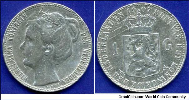 1 Gulden.
Queen Wilhelmina (1890-1948).
Mintage 5,100,000 units.


Ag945f. 10,0gr.
