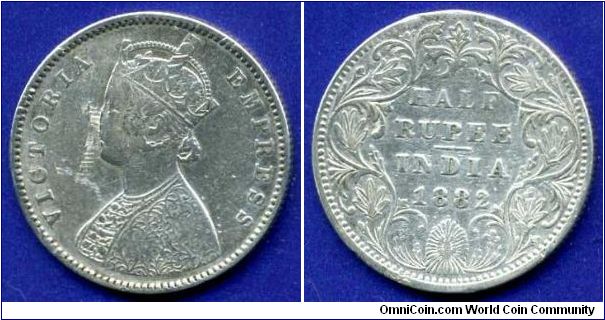 1/2 Rupee.
Victoria (1837-1901) Empress.


Ag917f. 5,83gr.
