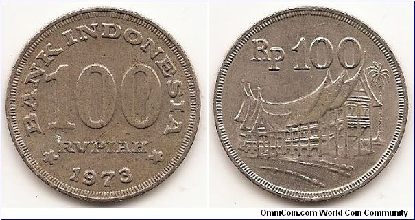 100 Rupiah
KM#36
Copper-Nickel Obv: Stars flank date below denomination Rev: Minangkabu house