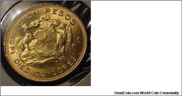 1952 CHILE 100 PESOS
900 FINE GOLD