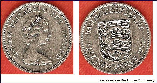 5 new pence
State shield of Jersey
Elizabeth II by Arnold Machin
copper-nickel