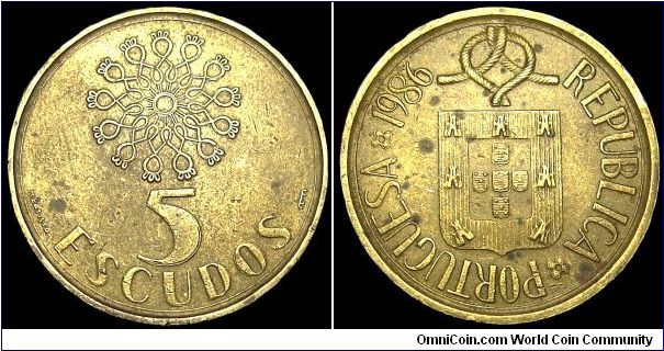 Portugal - 5 Escudos - 1986 - Weight 5,3 gr - Nickel / Brass - Size 21 mm - Designer / Helder Batista - Mintage 21 426 000 - Edge : Reeded - Reference KM# 632