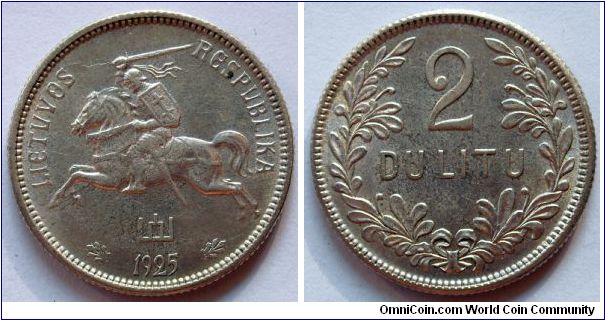 2 litu.
1925, Ag 500.
Weight 5,40g.
Diameter 23,00mm.
Mintage 3.000.000 units.